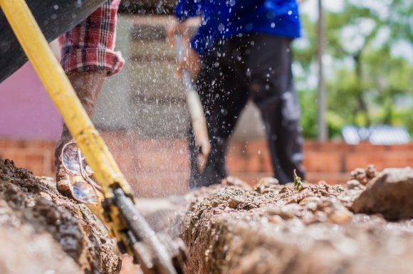 Entreprise pour le raccordement au tout à l’égout de maison individuelle